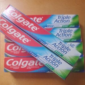 Colgate Triple Action Toothpaste 6 Pack 2.5 OZ. Each